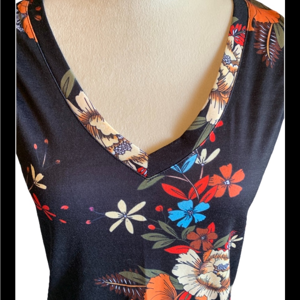 Sampeel Tank Top Tunic Sleeveless NWT Black Floral Pullover Size Small - Picture 2 of 7